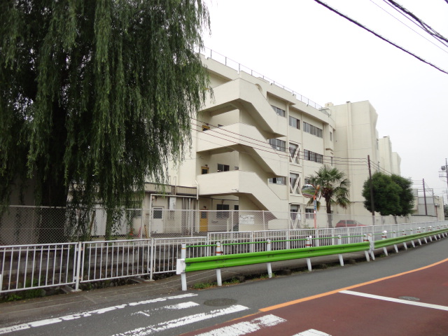 Primary school. 933m to Hino 2 Small (Elementary School)