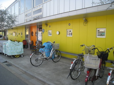 kindergarten ・ Nursery. Manganji nursery school (kindergarten ・ 114m to the nursery)