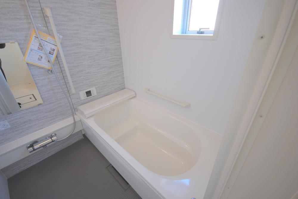 Same specifications photo (bathroom). The company construction cases