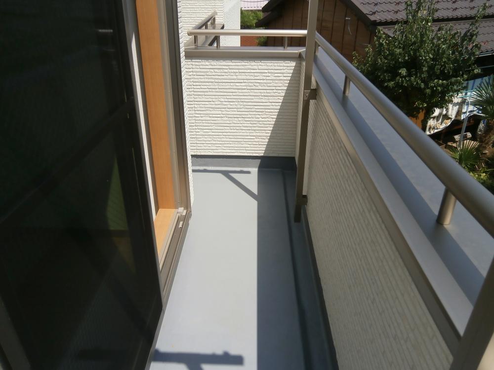 Balcony. local