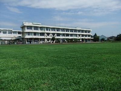 Primary school. Takigo up to elementary school (school district) (elementary school) 1052m