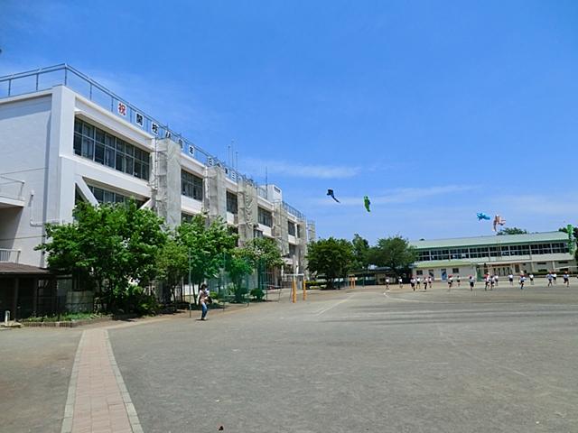 Primary school. 250m to Hino Municipal Hino third elementary school