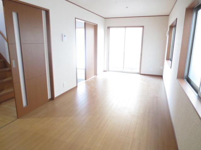Living. Building 3