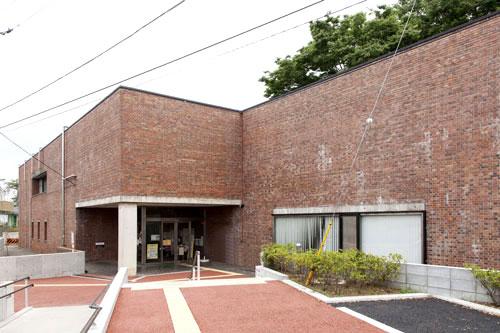 Other. Around, Align two of the library (9-minute walk), "City Central Library" and "Tamadaira Library" (11 minutes walk). Picture-book reading, etc., So have also been held fun events, Is by all means try to join together with the children.