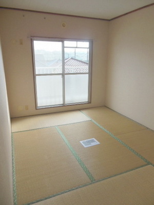 Living and room. There is also a Japanese-style room