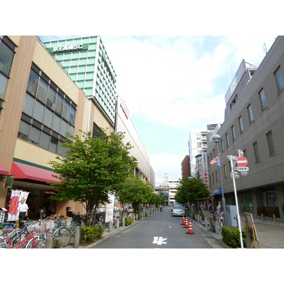 Shopping centre. Keio Department Store Seiseki to Sakuragaoka store (shopping center) 3666m