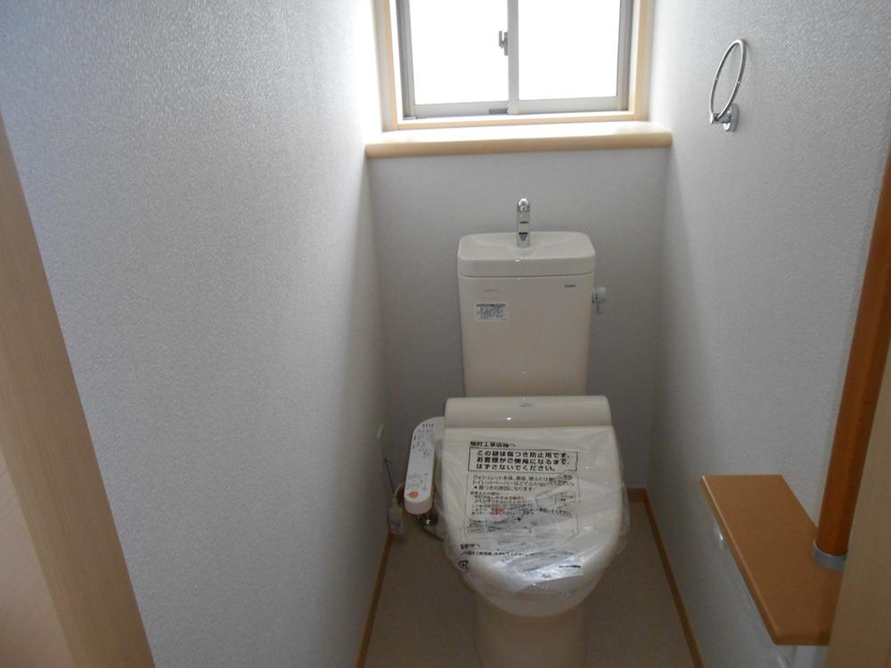 Same specifications photos (Other introspection). Same specifications toilet