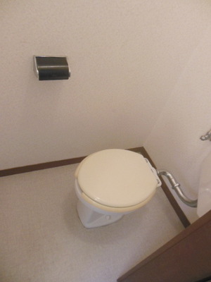 Toilet. Popular bath ・ Restroom