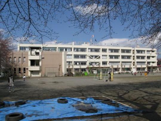 Primary school. 140m until the seventh elementary school seventh elementary school A 2-minute walk (about 140m)