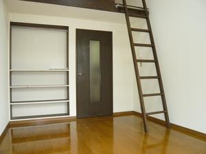 Living and room. This apartment storage shelves and loft with ☆