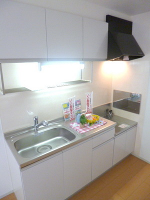 Kitchen.  ※ Per under construction, The photograph is a model. In fact the different.