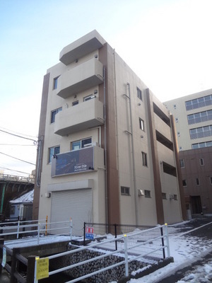 Building appearance.  ☆ Really it is just to Hino Station ☆