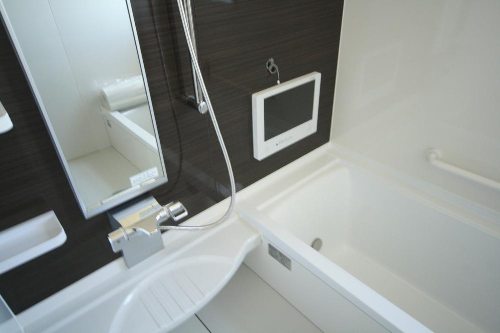 Same specifications photo (bathroom). Example of construction