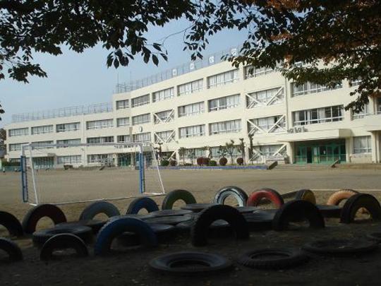 Primary school. Nanping 1000m up to elementary school Nanping elementary school Walk 13 minutes (about 1000m)