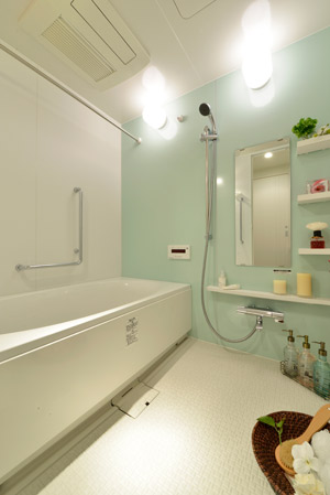 Bathing-wash room.  [Bathroom that can be bathing in the parent and child] Heal the fatigue of the day, It has established a fun Mel bathroom a restful and pleasant bath time. Features such as full Otobasu or bathroom heating ventilation dryer.