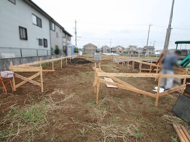 Local appearance photo. Hino Manganji 3-chome, 5 Building During construction