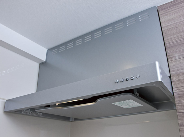Kitchen.  [Filter-less range hood] Strengthen the suction force by attaching the current plate. Oily smoke collection of deep comparable is available. Smooth cleaning a filter-less type.