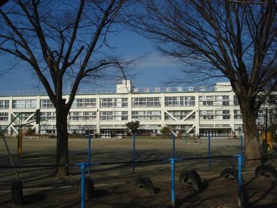 Primary school. The fourth elementary school to 600m fourth elementary school 8-minute walk (about 600m)