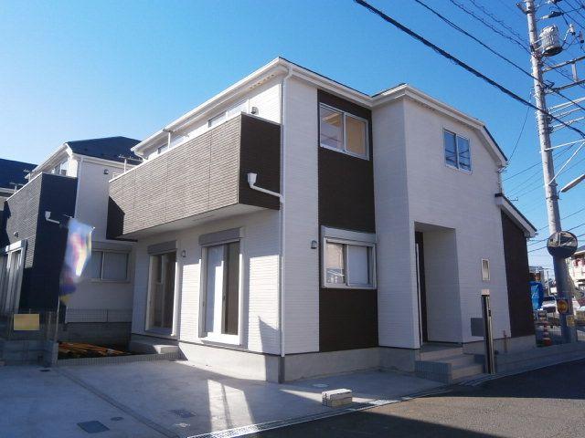 Local appearance photo. 1 Building