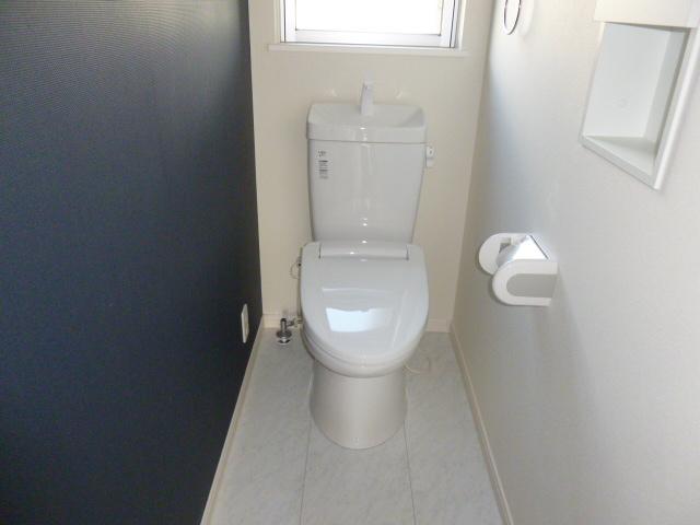 Toilet. 6 Building