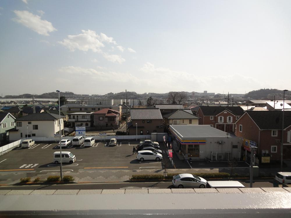 View photos from the dwelling unit. View from local (March 2013) Shooting