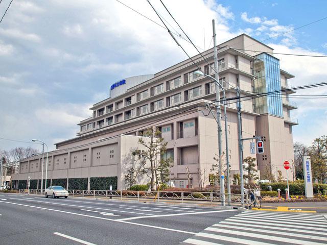 Hospital. Hino City Hospital Up to 1810m 1810m