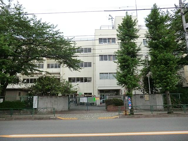 Primary school. 330m to Hino Municipal Asahigaoka Elementary School