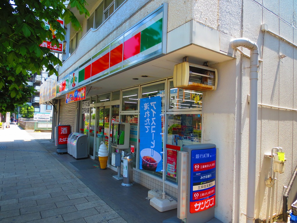 Convenience store. Thanks Tama Ichinomiya store up (convenience store) 457m