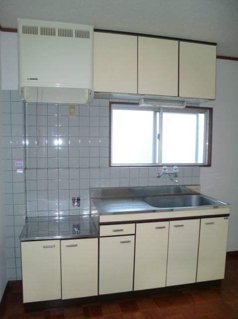 Kitchen. Gas stove will be installed ☆