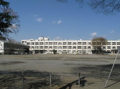Junior high school. 780m to Misawa junior high school