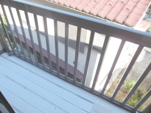 Balcony. There is very good wind street. It dries laundry well