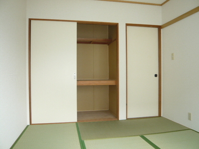 Living and room. Room 2