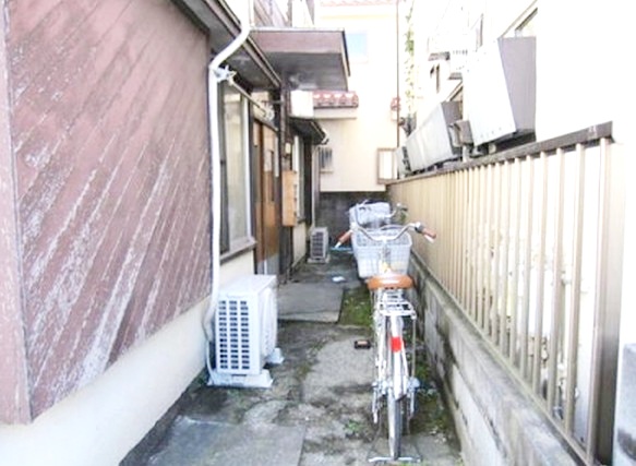 Other common areas. Bicycle-parking space