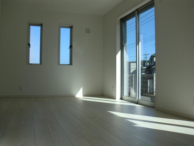 Living. Building 2