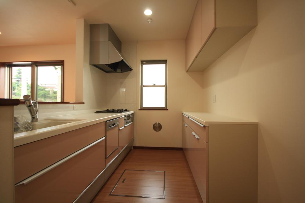 Same specifications photo (kitchen). Example of construction