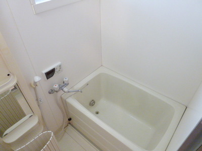 Bath.  ☆ Yes window ・ Bathroom ☆ 