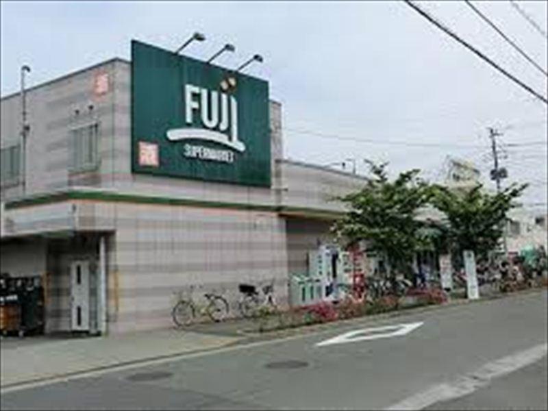 Supermarket. Fuji until the moxa Garden shop 1287m