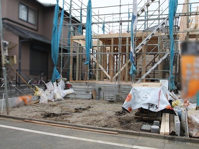 Local appearance photo. Hino Shinmachi 4-chome completion of framework at the time