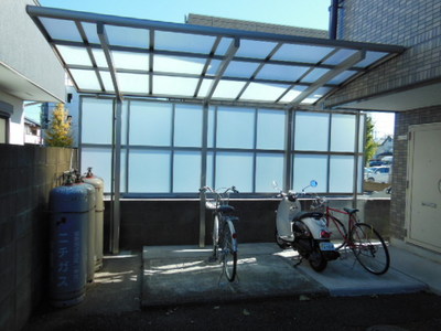 Other common areas. Bicycle parking on site