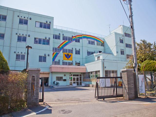 Primary school. 1004m to Hino Municipal Yumegaoka Elementary School