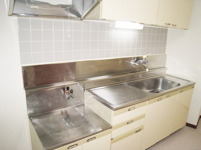 Kitchen. Gas stove installation Allowed