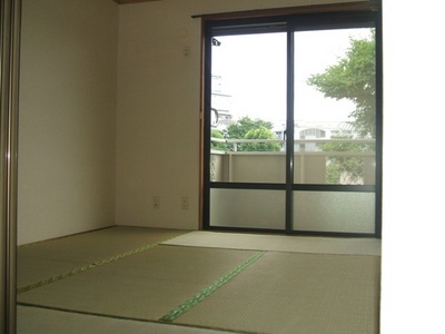 Living and room.  ☆ Japanese-style room 6 tatami ☆