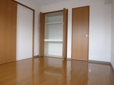 Living and room. Storage abundant walk-in closet with! 