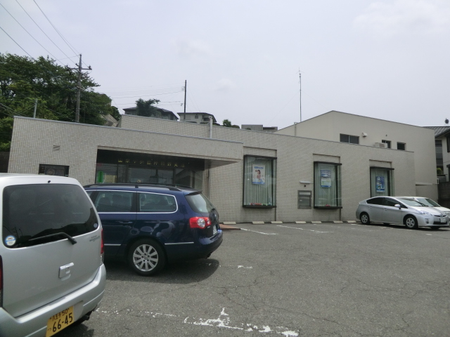 Bank. 496m to Yamanashi Chuo Bank Hino Branch (Bank)