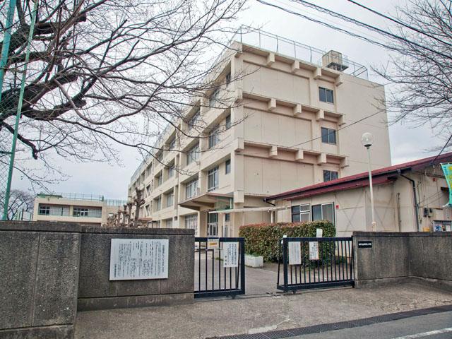 Primary school. 740m to Hino Municipal Hino seventh elementary school