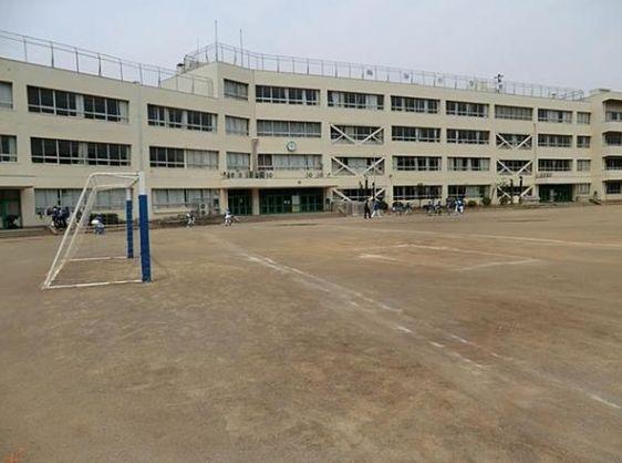 Primary school. Up to elementary school 450m Nanping elementary school