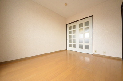 Other room space.  ☆ Popular flooring of the room ☆