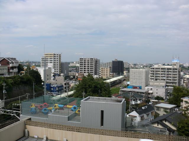 View photos from the dwelling unit. JR "Hino Station" view from the site (September 2013) Shooting