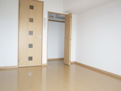 Other room space.  ☆ Western-style 6 tatami rooms ☆