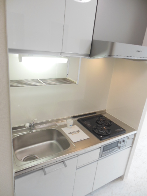 Kitchen. Two-burner gas system kitchen ・ With grill